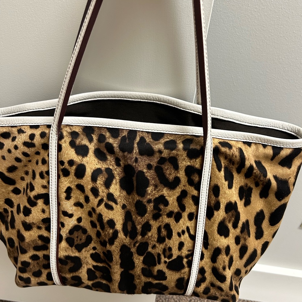 Dolce & Gabbana Leopard & Leather Tote - Picture 8 of 9